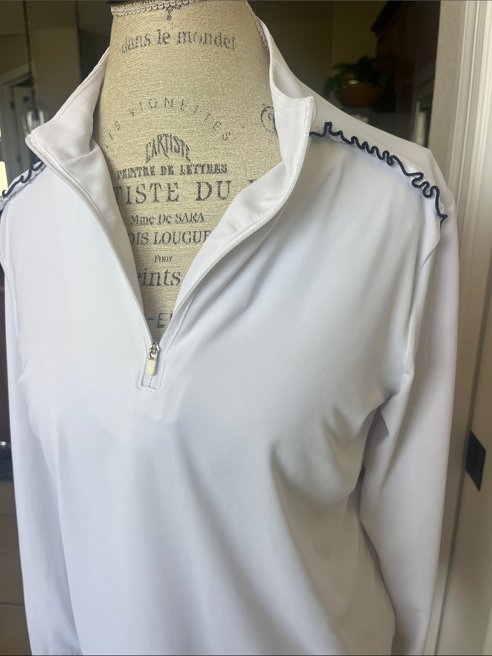 EUC Lillie Green white long sleeve quarter zip W/navy ruffle trim on shoulder Lg - Picture 2 of 5